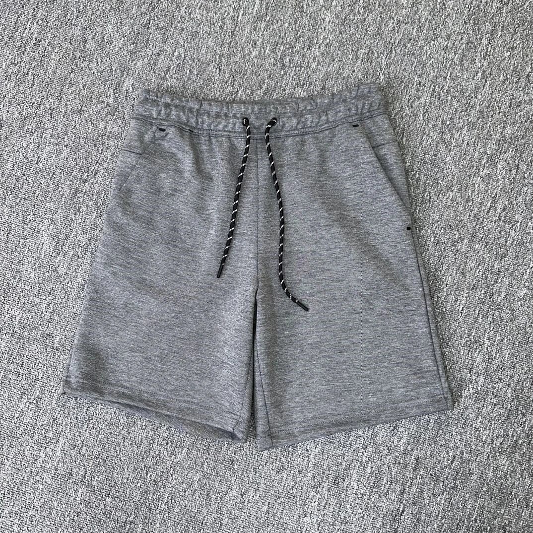 NIKE TECH FLEECE SHORTS 