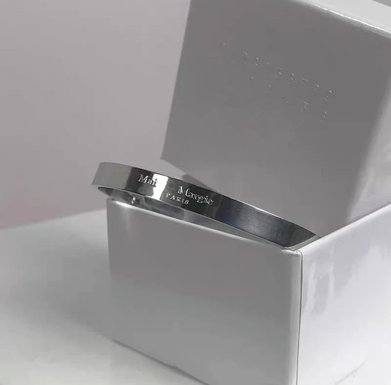 Maison Margiela
Bracelet