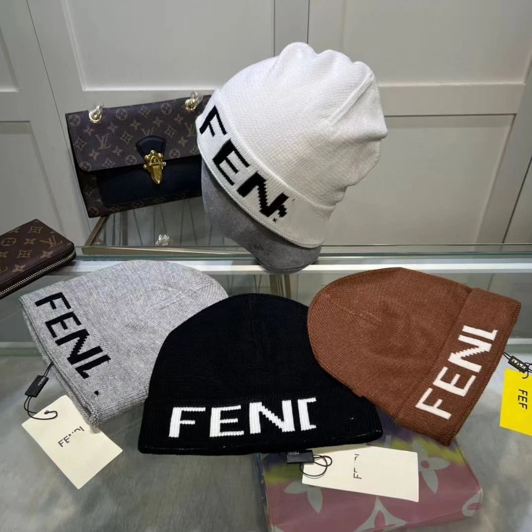 Fendi Beanie (2)