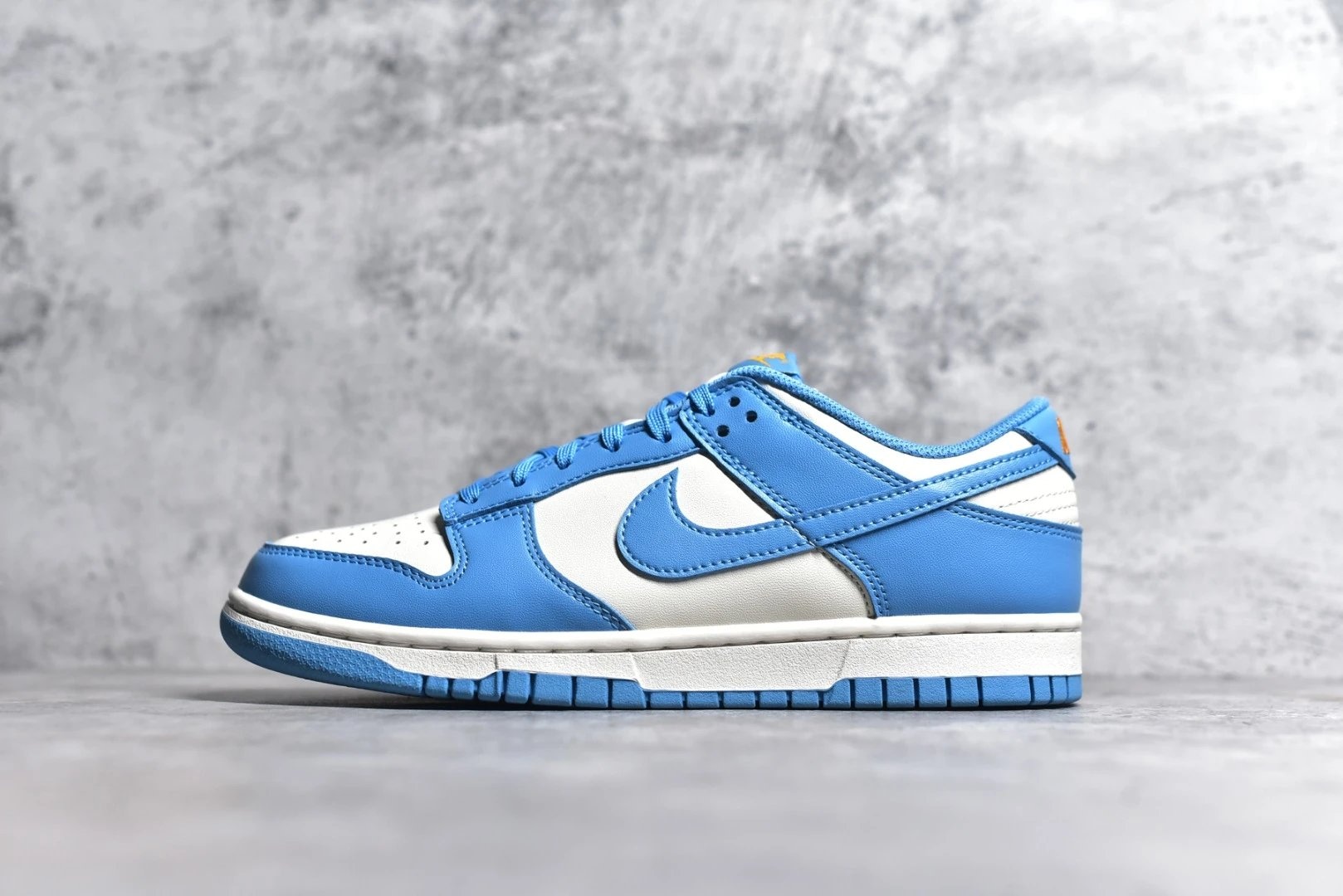 Dunk North Carolina Blue