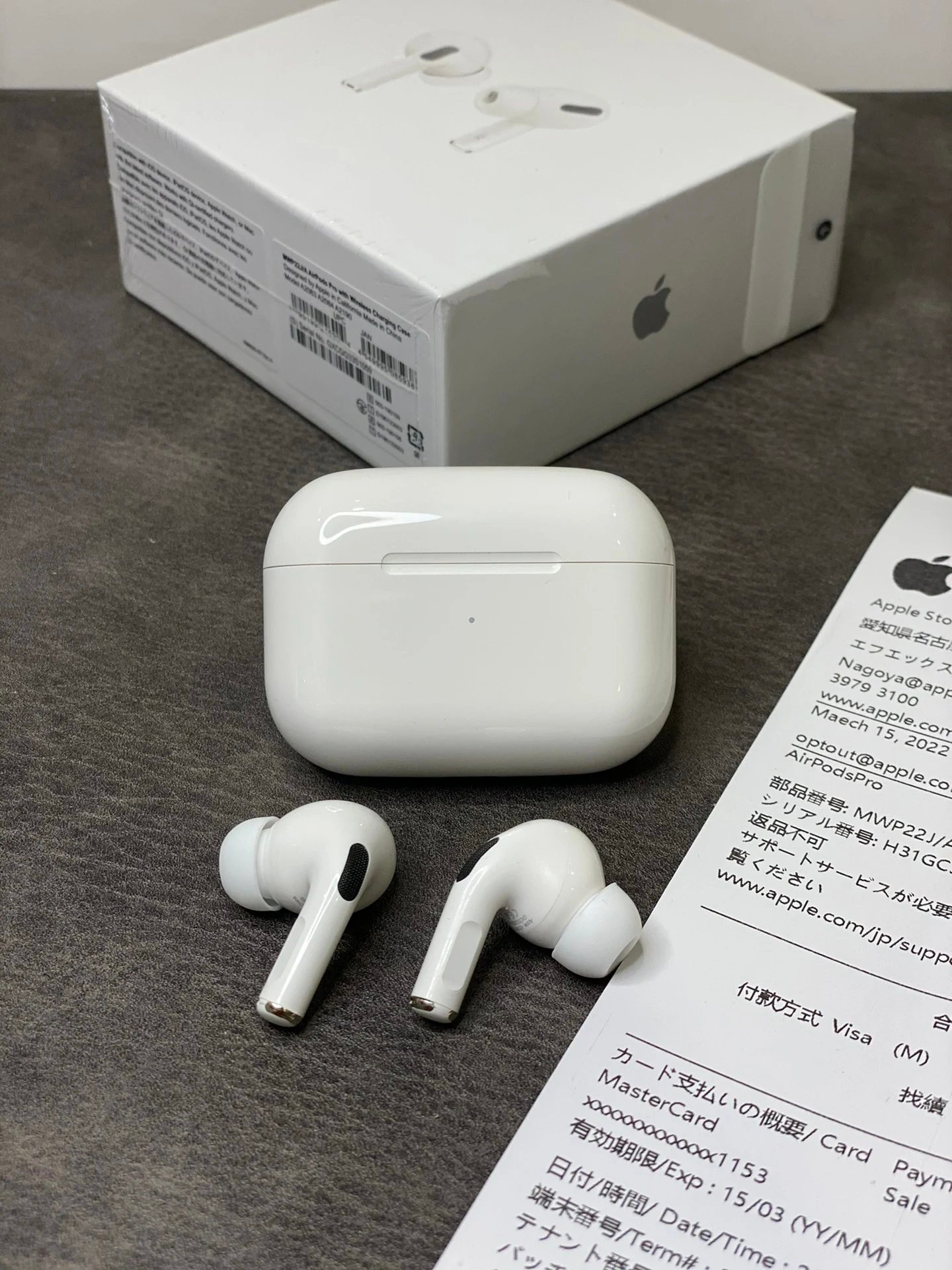 APPLE AIRPODS PRO MAXES